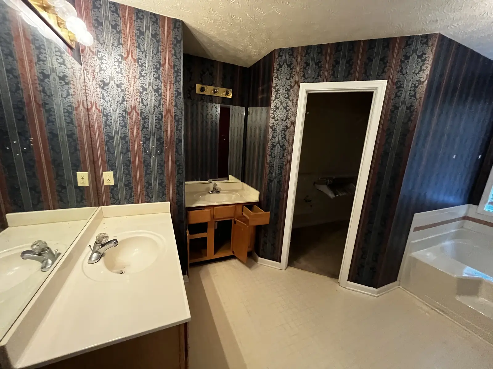 Before photo of Bathroom 01