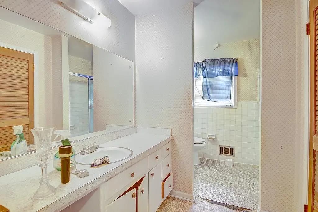 Before photo of Hall 01